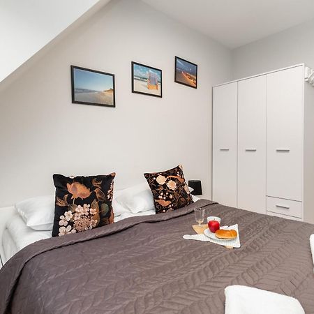 Apartamenty Kolo Brzegu By Noclegi Renters โควอบเซก ภายนอก รูปภาพ
