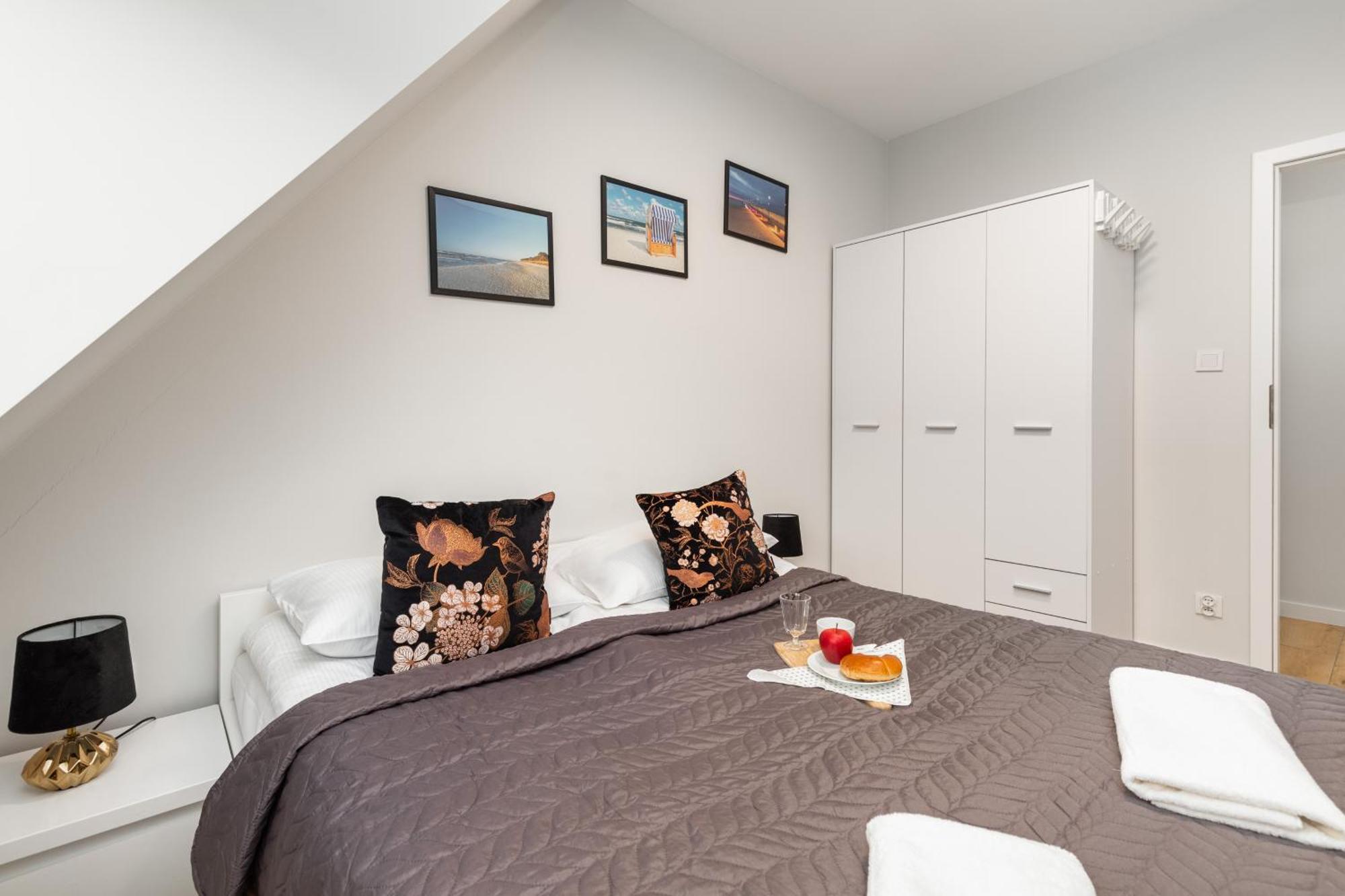 Apartamenty Kolo Brzegu By Noclegi Renters โควอบเซก ภายนอก รูปภาพ